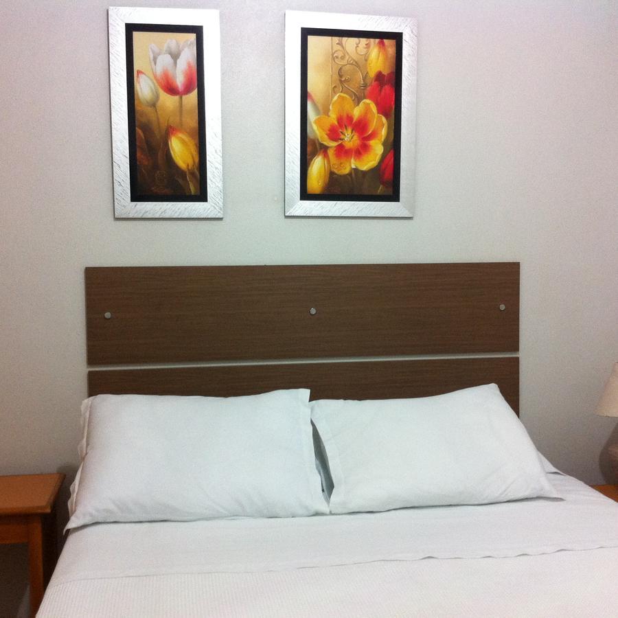Hotel Brasil Cerro Largo Eksteriør billede